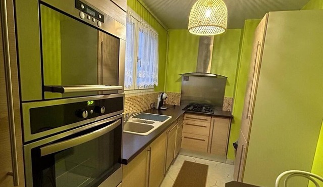 Room near Paris - CDG Airport - Disneyland - Astérix Park - Exhibition Centre