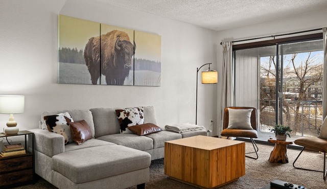 Cozy, Conveniently Located Condo