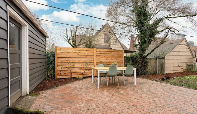 Mid-Century Bungalow Sanctuary in the Heart of Residential Portland