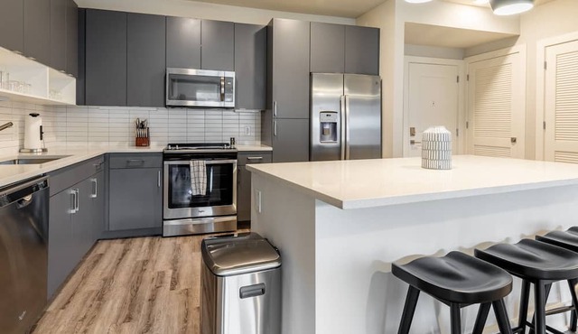 Modern Apartment in Prime Location (ID8697X88)