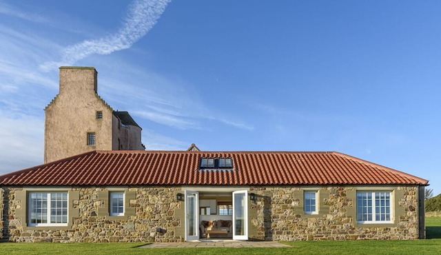 Fenton Lodge - Two Bedroom Villa, Sleeps 4