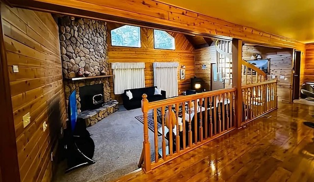 Cozy beautiful custom home