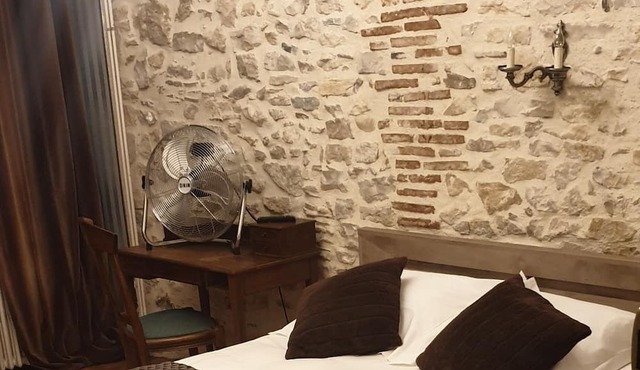 Hébergement Centre Ville Proche de Toutes Commodités a 10mn de L'autoroute