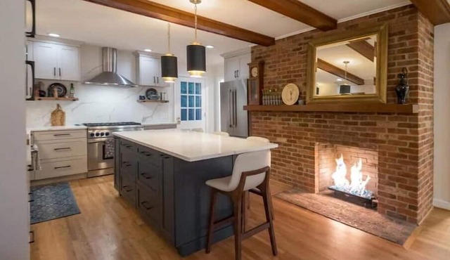Private retreat, walk/bike to town