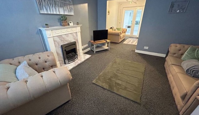 4 Bed Ideal For Workers Families