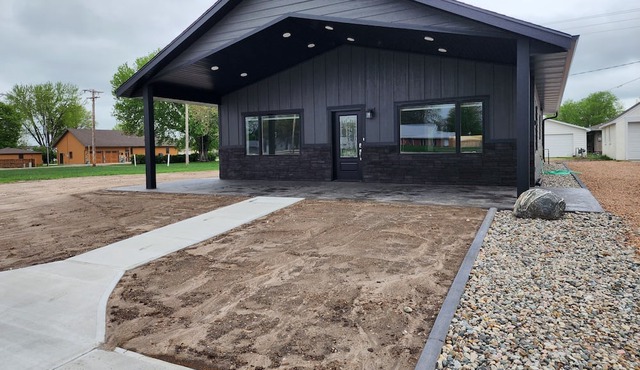 Modern, clean, and relaxing home suited for the family, or an intimate get away