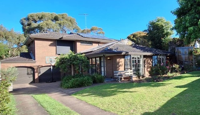 4BD House - Available late March to early July Only 6 km to Geelong City Centre