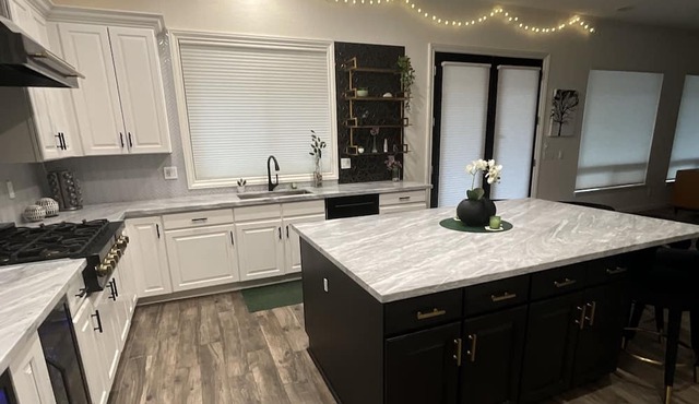 Elegant Montage Family Estate. Step into our chic estate, a designers dream.
