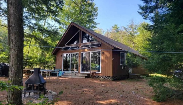 Spectacular Cottage on COBBOSSEE LAKE!