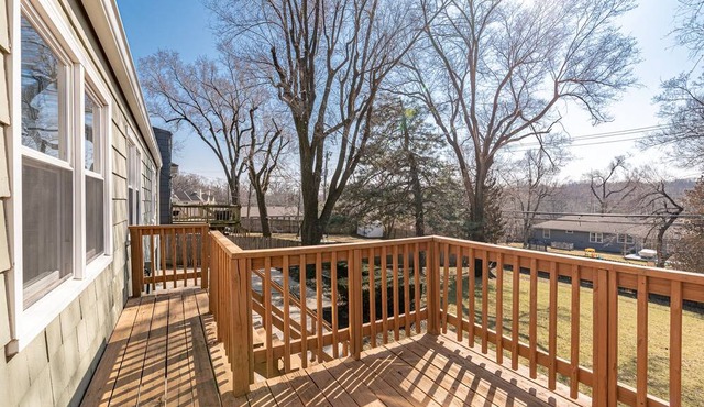 Spacious & Centrally Located Basement Studio