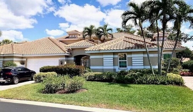 Beautiful House In Pelican Landing In Bonita Springs Florida
