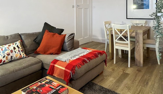 2 bedroom accommodation in Barton on Sea, near New Milton