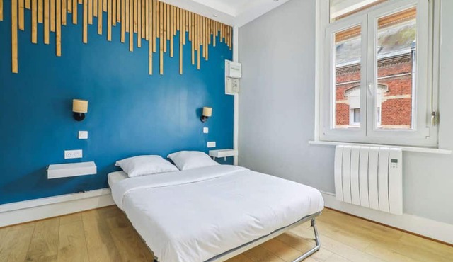 Chic and comfortable studio
