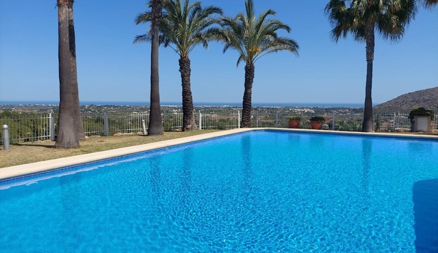 Wonderful apartment MIMOSAS 10 minutes from the beaches in La Sella Golf Resort.