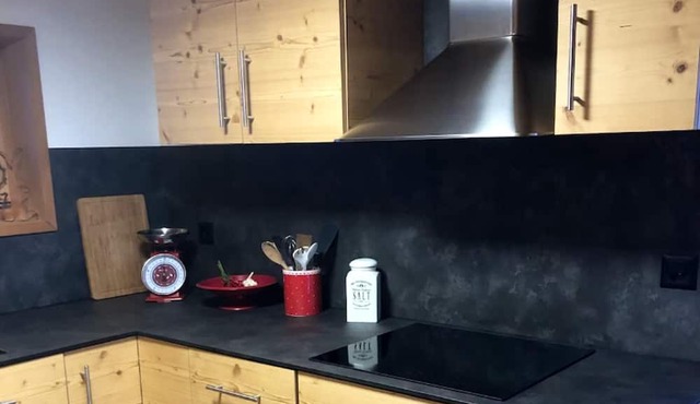 Homerez - Beautiful chalet for 6 ppl. with garden and terrace at Mont-Noble