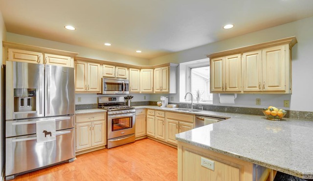 Fort Wayne Vacation Rental ~ 9 Mi to Downtown!