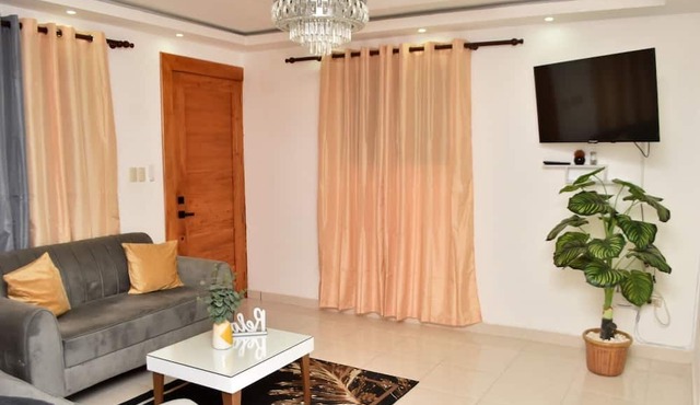 Beautiful Spacious 3 Br. Apt. Great Location