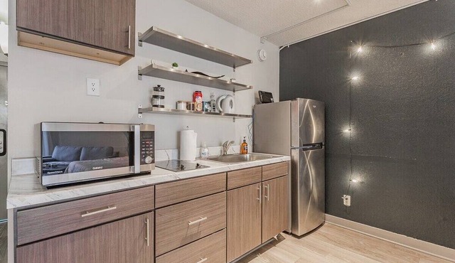 This apartment is a 1 bedroom(s), 1 bathrooms, located in Chattanooga, TN.