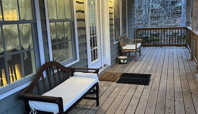 Masthope Winter and Summer Vacation Destination Chalet