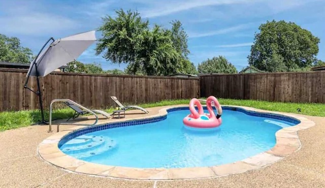 The pool home in Dallas