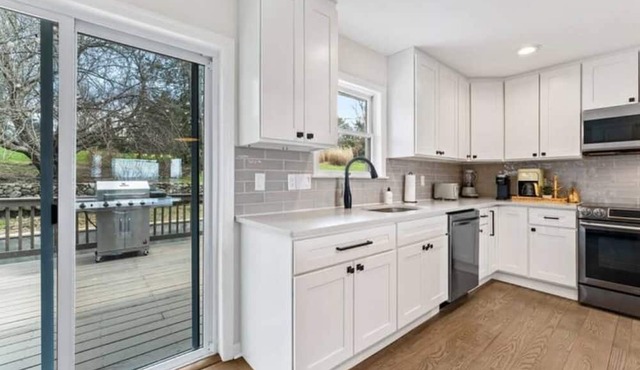 Modern Countryside Haven in Warwick