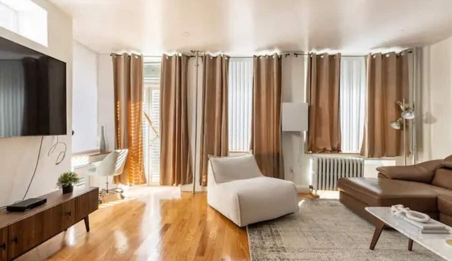 Hot 1 bedroom Cobble hill