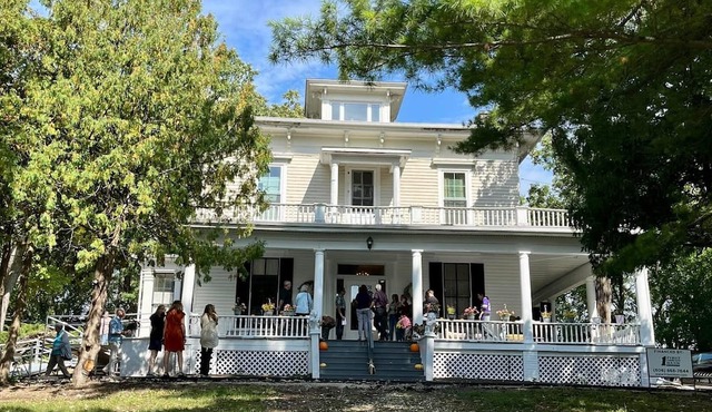 Century Elms Bed and Breakfast