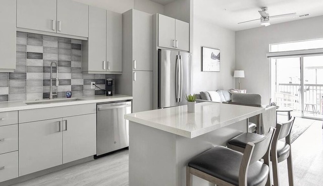 Modern Apartment in Prime Location (ID1403X254)