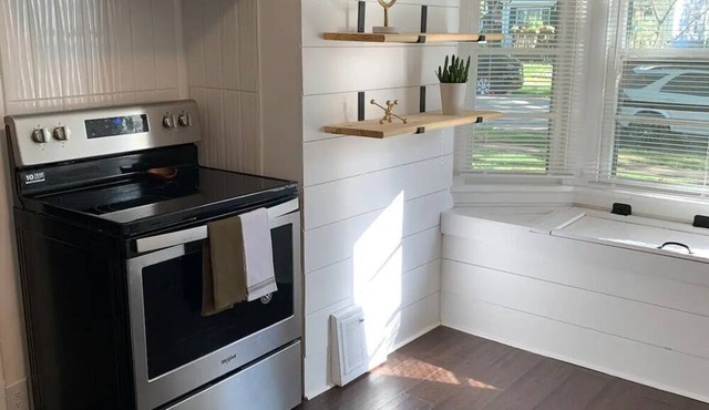 Cozy 3 Bedroom House on the Westside of Cleveland