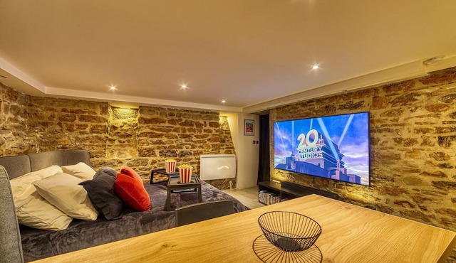 The Cinema Room - Vivez une Expérience Unique !