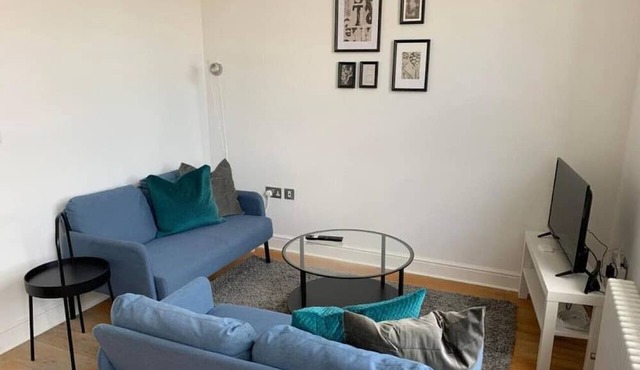 Perfect 1 bed -10 East St Flat 2