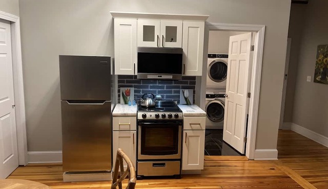 Beautiful renovated studio on Historic Bethlehem’s Main Street