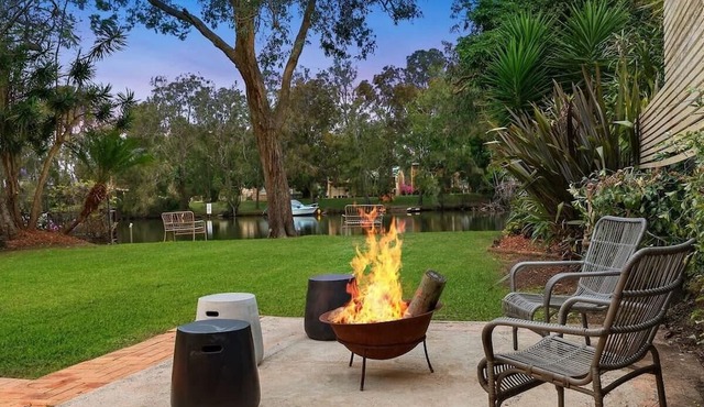 Lakefront Serenity - Kayaks Available