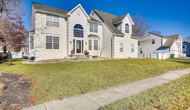 Egg Harbor Township Home: 11 Mi to Boardwalks!