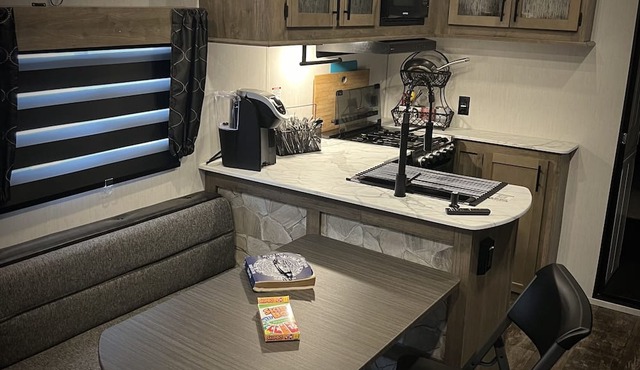 Gateway to the Gorge; and Mt. Hood. Edgefield McMenamins, and Waterfalls Hikes.