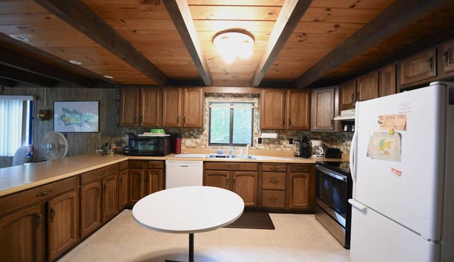 Private Frye Island waterfront cottage with spectacular sunrise views!