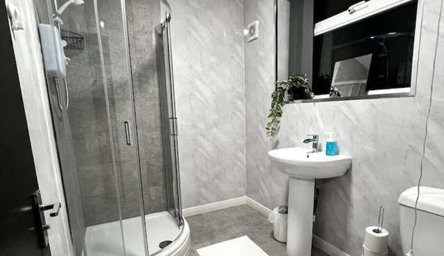 Stylish Stay 10 mins from NEC, HS2 & BHX Airport