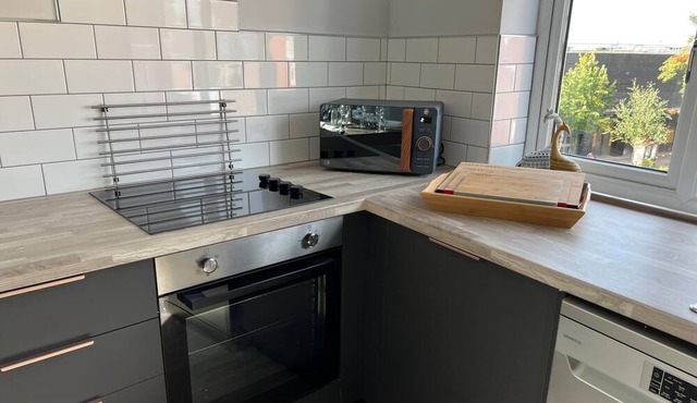 The Upper Gathering - Sleeps Up To 9