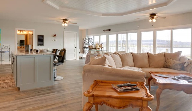 Waterfront Retreat w/ Dock on Turtle Creek Bay!