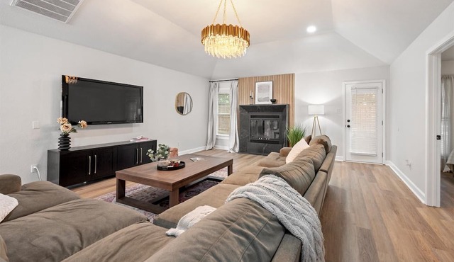 A designer's dream, incredible location, spacious and cozy!