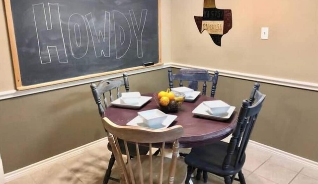 Howdy Hangout