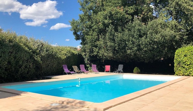 Villa Familiale Pour 10 Personnes Avec Grande Piscine et Grand Jardin