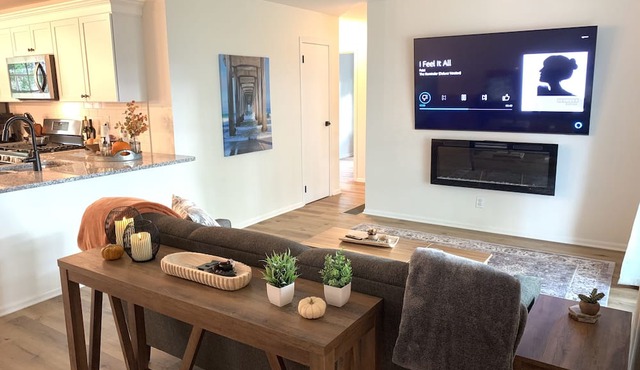 Updated home away from home in Centerville.