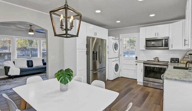 3 bedroom, two bath jam in a quiet cul-de-sac.