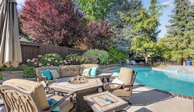 Spacious Eagle Home with Hot Tub