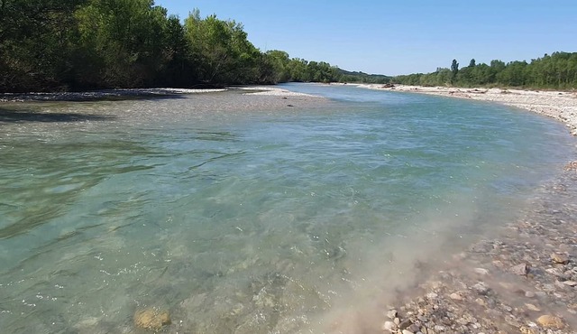 Homerez - Apartement for 5 ppl. with garden at Saint-Maurice-sur-Eygues