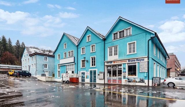 Cozy Studio Charm Sum