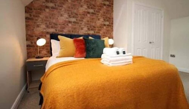 Free Parking | Bedrooms | Comfortable gatherings