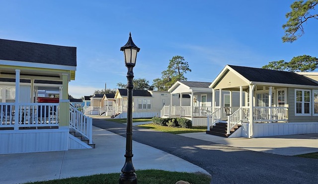 2 BEDROOM DISNEY AREA VACATION RENTAL IN AWARD WINNING "MILL CREEK RESORT"
