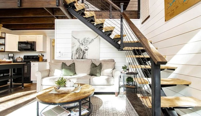 Luxury Lakefront Cabin